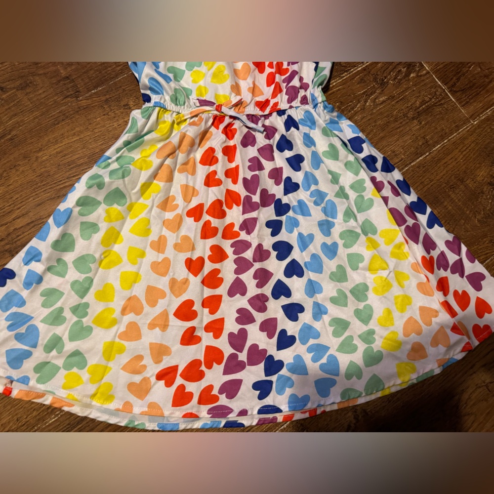 Girls rainbow hearts dress 9 NEW - Picture 2 of 5